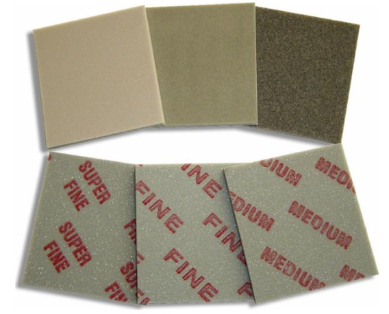 Eponge abrasive Hand fit 1 face 90 X 100 X 5 mm 3M ponçage fin